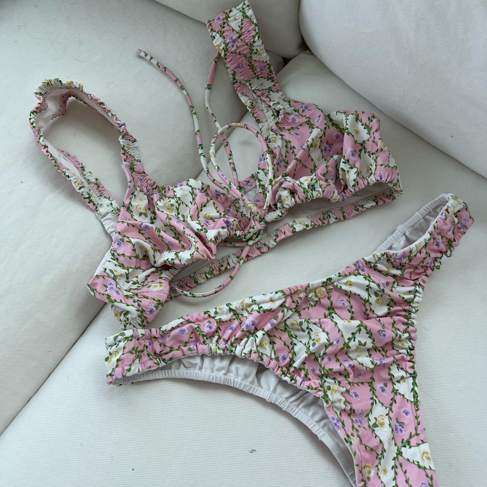 437 BIKINI THE CAMILLE TOP SIZE L